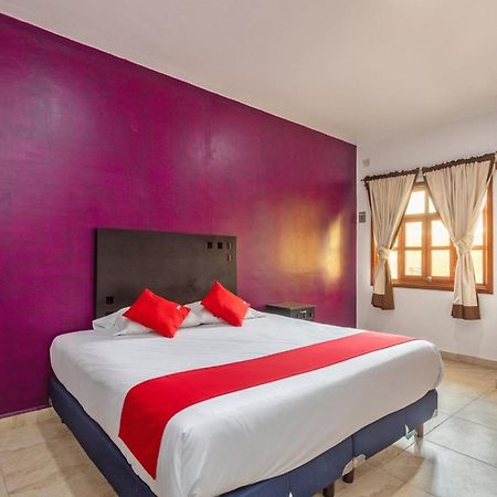Oyo Hotel Emperadores Inn, Atlixco Buitenkant foto