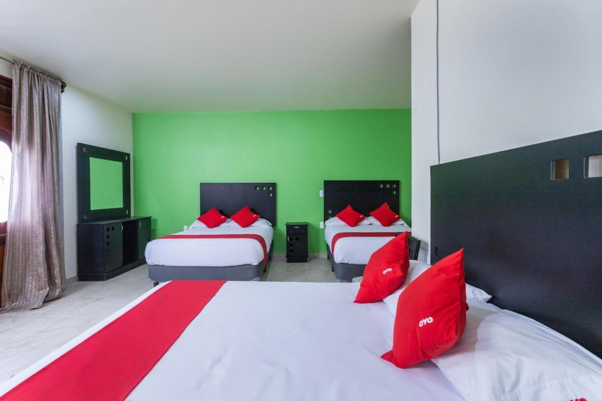 Oyo Hotel Emperadores Inn, Atlixco Buitenkant foto