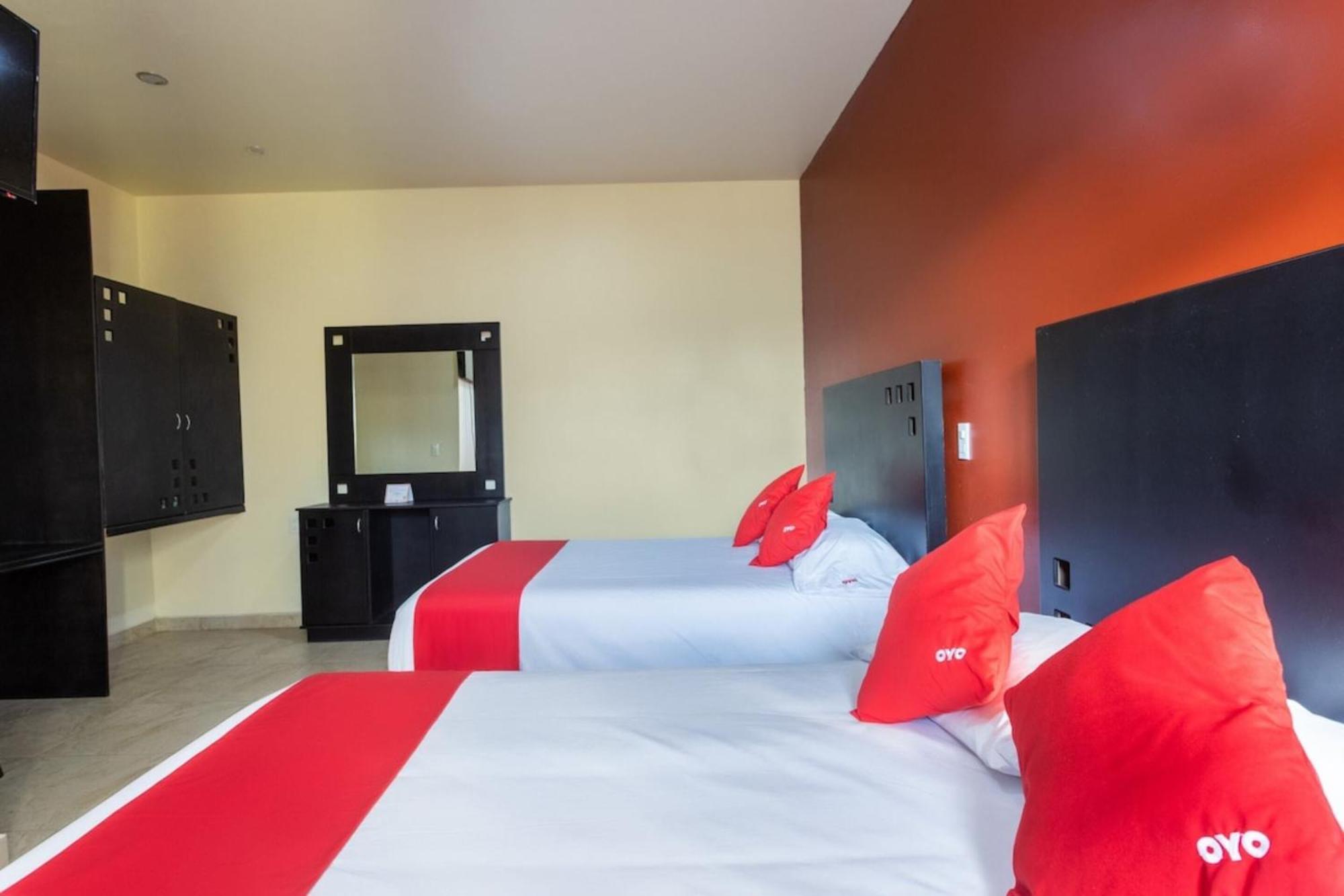 Oyo Hotel Emperadores Inn, Atlixco Buitenkant foto