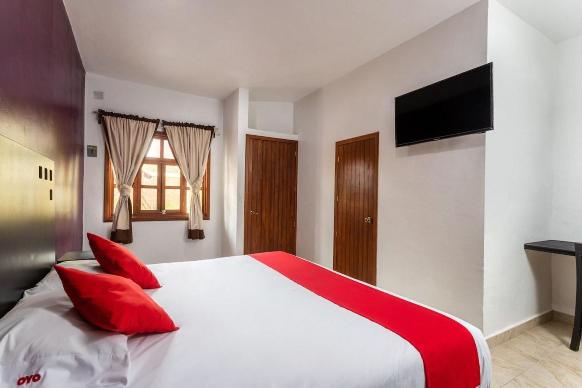 Oyo Hotel Emperadores Inn, Atlixco Buitenkant foto